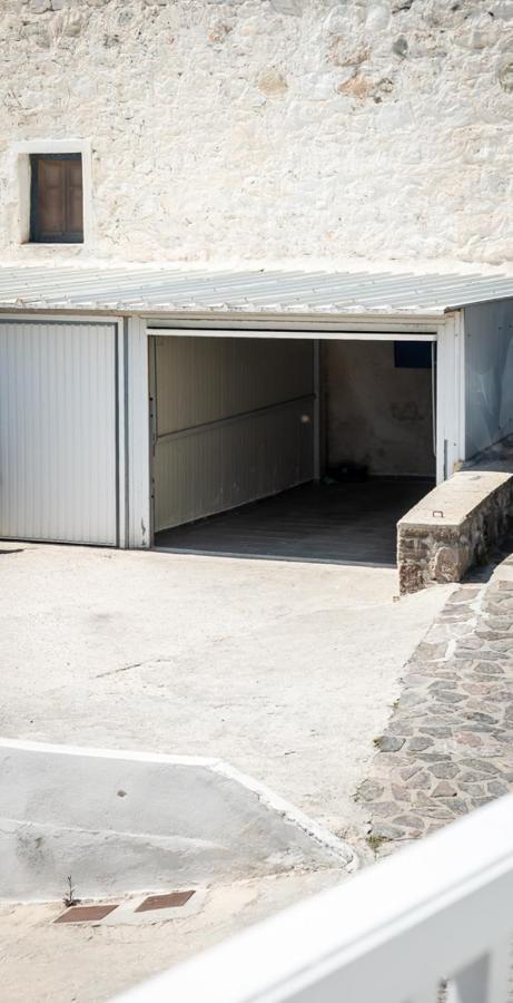 Sofaki Milos Tripití Exterior foto